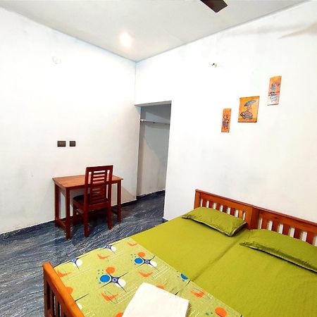 Raelyn'S Homestay Kochi Εξωτερικό φωτογραφία